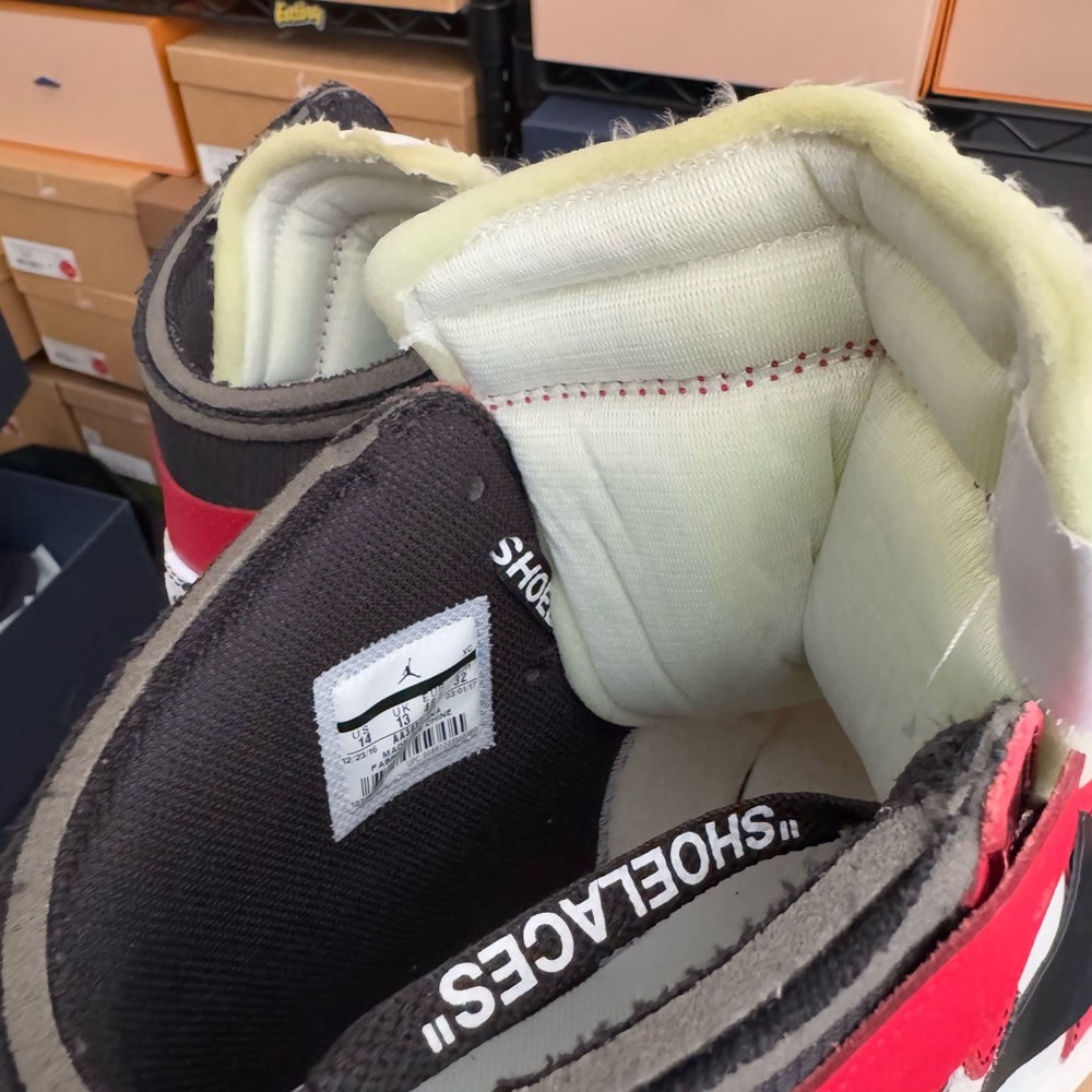 Nike Air Jordan 1 OG x Off-White Chicago - Picture 15 of 16